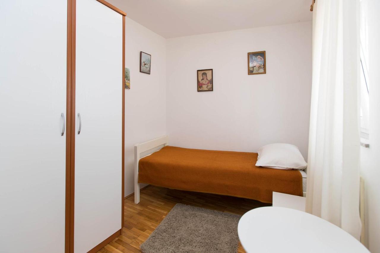 Apartmani Vera Crikvenica Ngoại thất bức ảnh