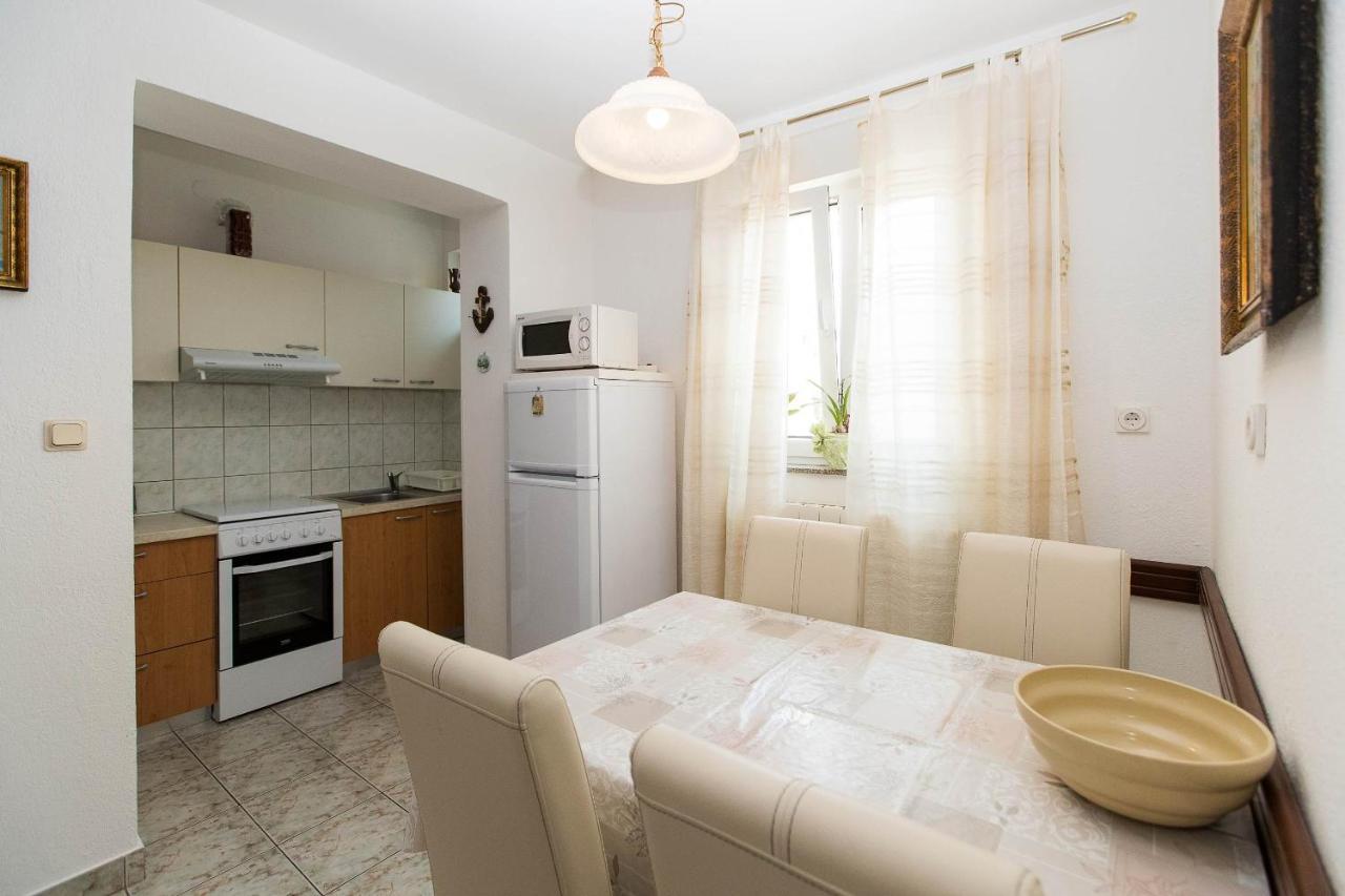Apartmani Vera Crikvenica Ngoại thất bức ảnh