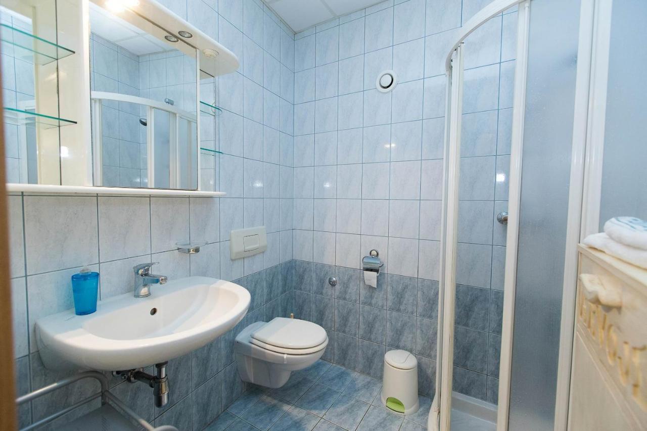 Apartmani Vera Crikvenica Ngoại thất bức ảnh